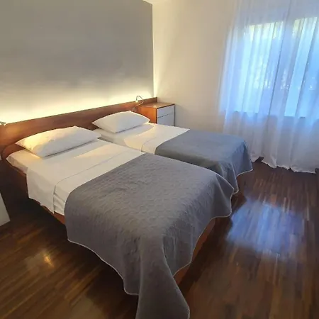 Apartment By The Sea Turanj, Biograd - 25338 Turanj