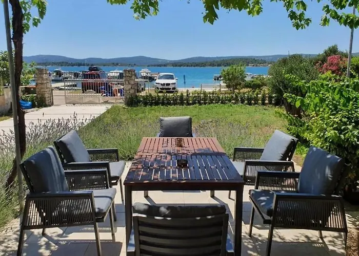 Apartment By The Sea Turanj, Biograd - 25338 *